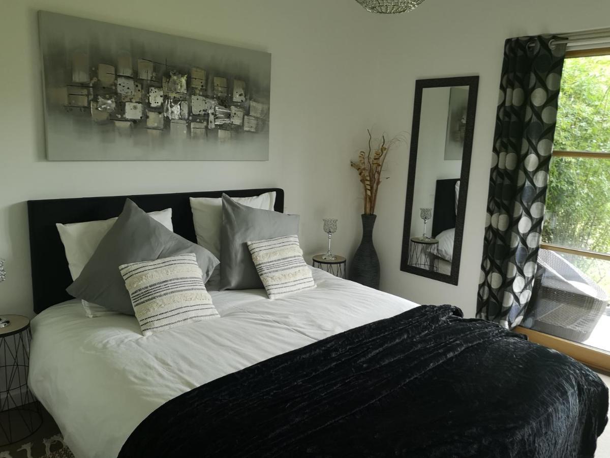 Bed and Breakfast La Pause Surville  Exterior foto